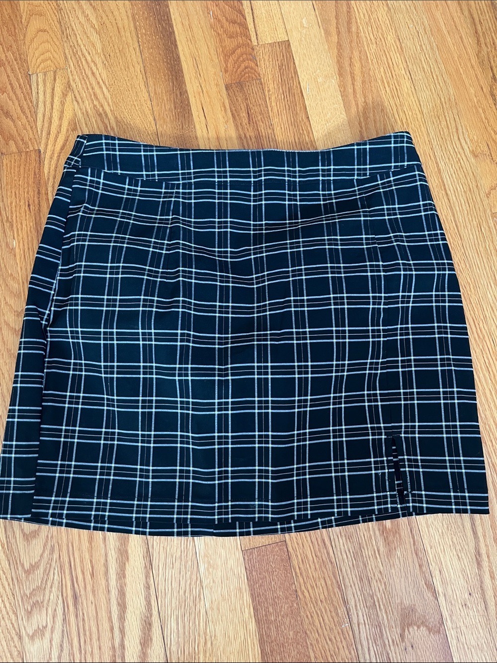 Black Plaid Mini Skirt - size L